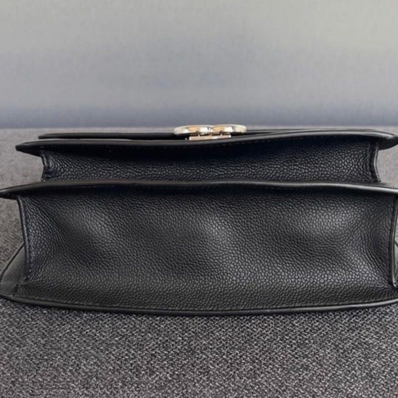 Large Chanel CC Box Flap Black Grained Calfskin Quilted Leather Bag - Picture 4 of 6